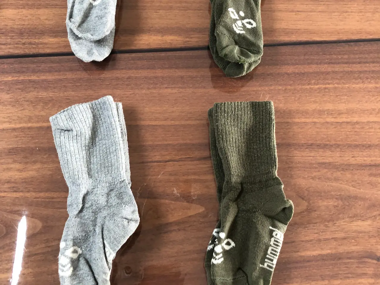 Billede 6 - Hummel joggingsæt str 92. Strømper str 21-23
