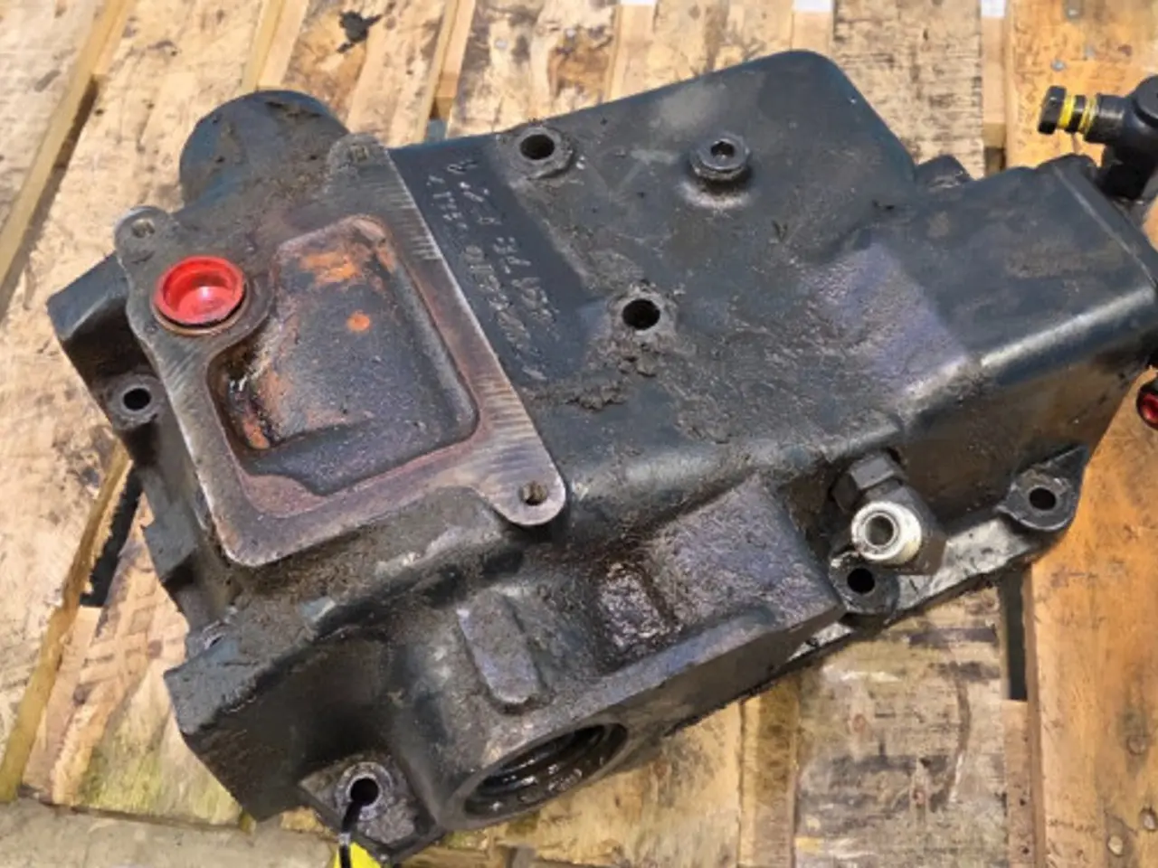 Billede 15 - New Holland T6030 Dæksel 47126510