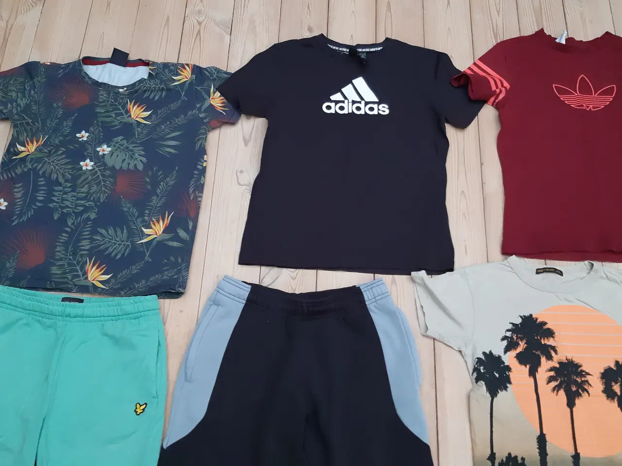 Billede 3 - STR 10 - 12 ÅR - 8 par shorts 300 kr eller pr del