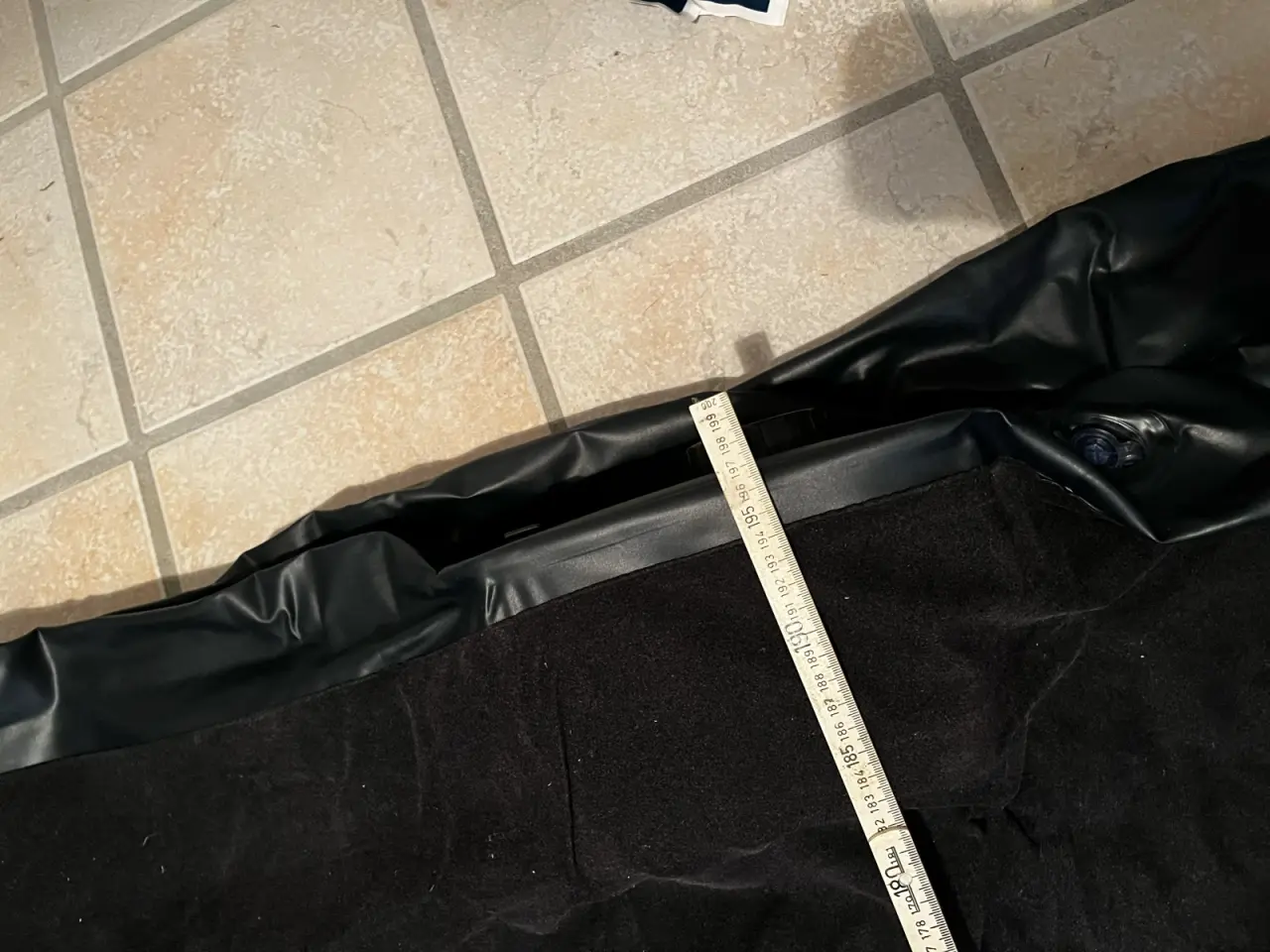 Billede 2 - Dobbelt luftmadras med indbygget luftspumpe.