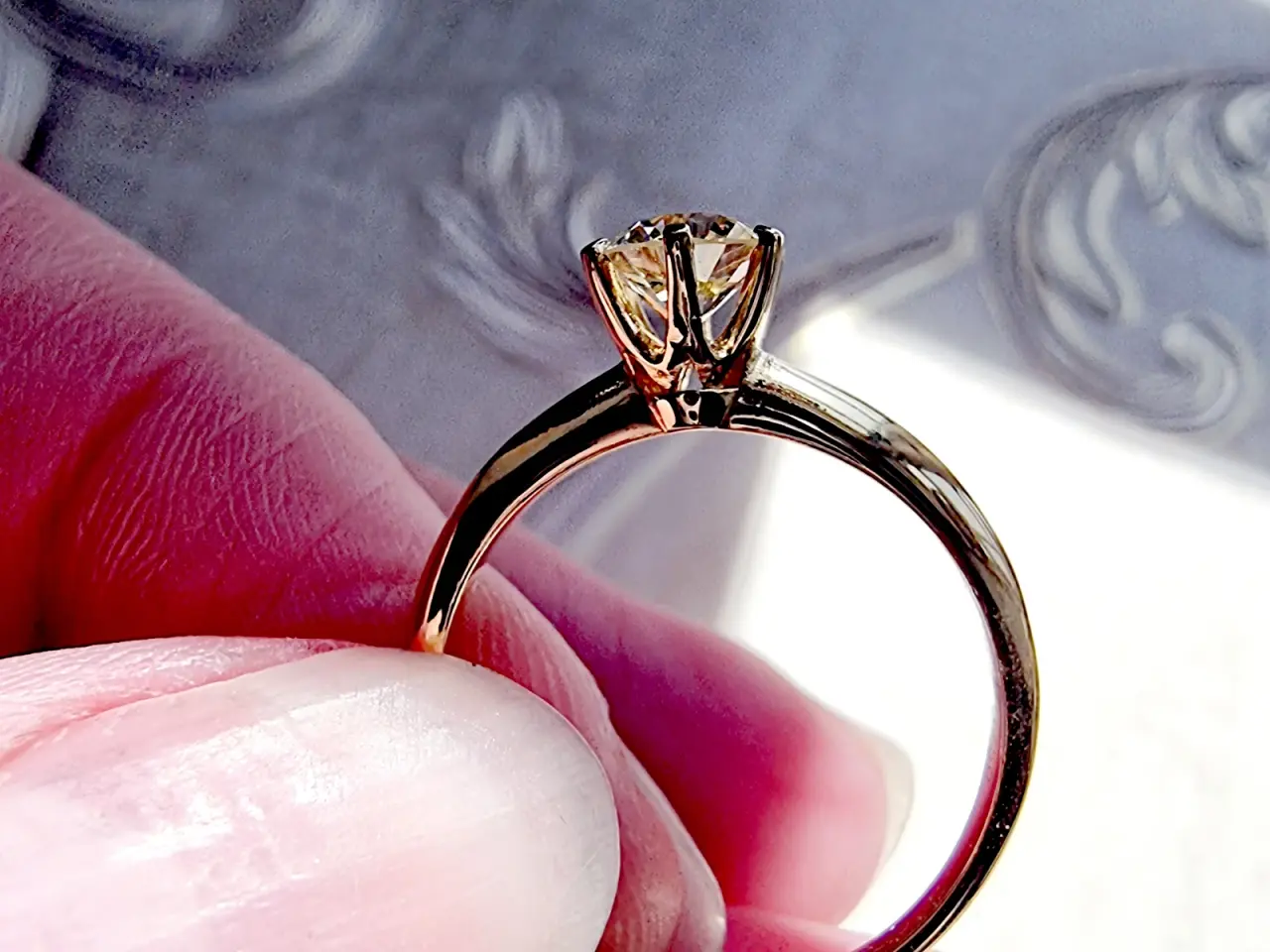 Billede 3 - 18 karat guldring 0.60 carat diamant