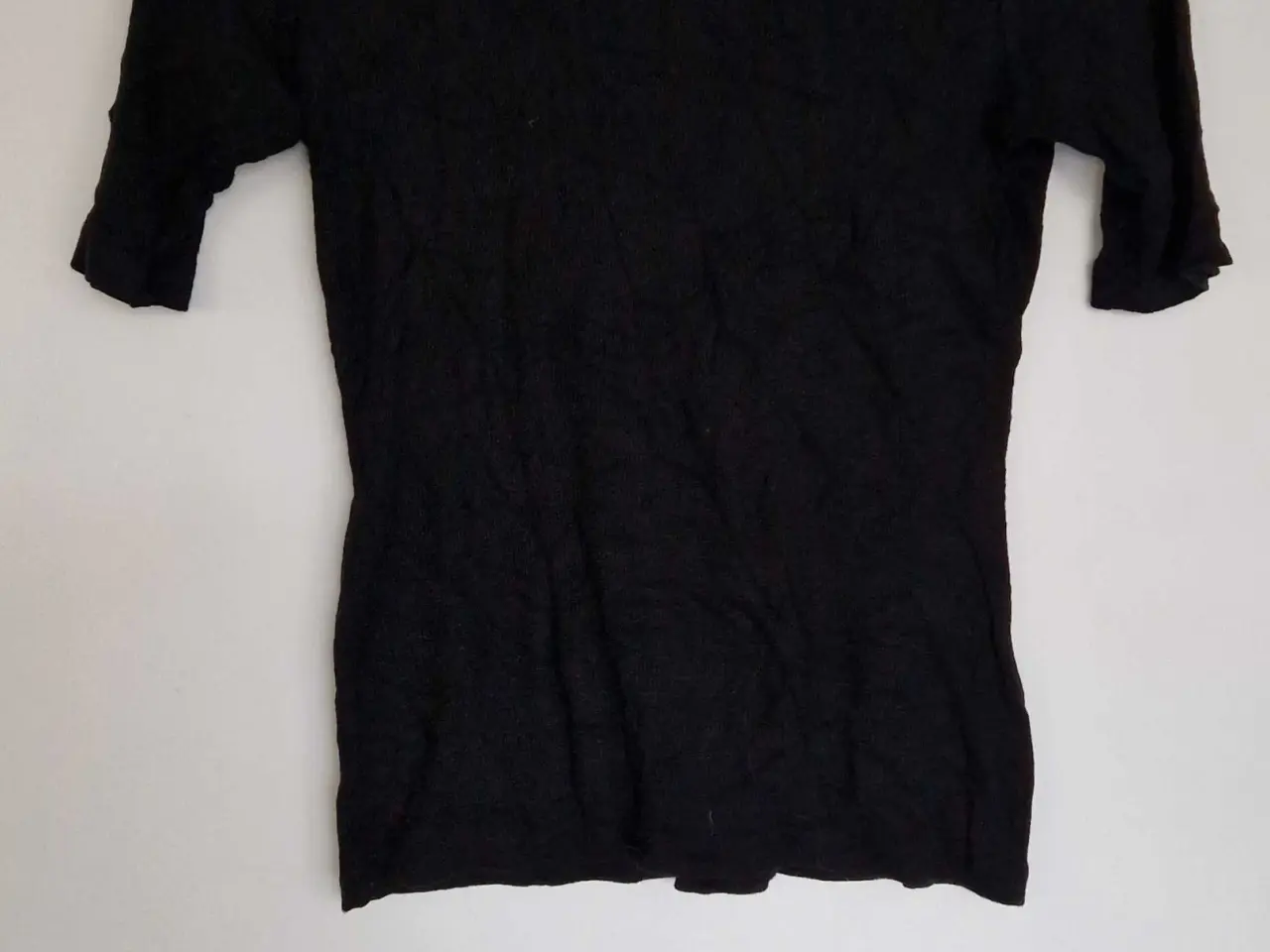 Billede 1 - Sort bluse fra NLY Trend