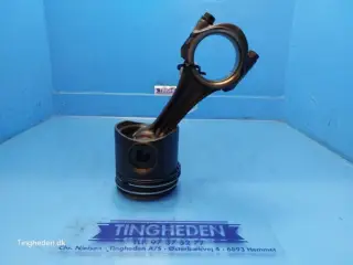 Ford 675TA Stempel 82854532