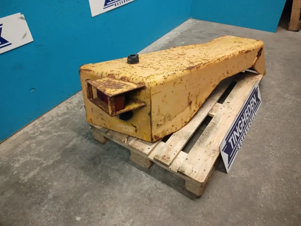 Billede 1 - Ford 550 Højre Hjulskærm D4NN16312