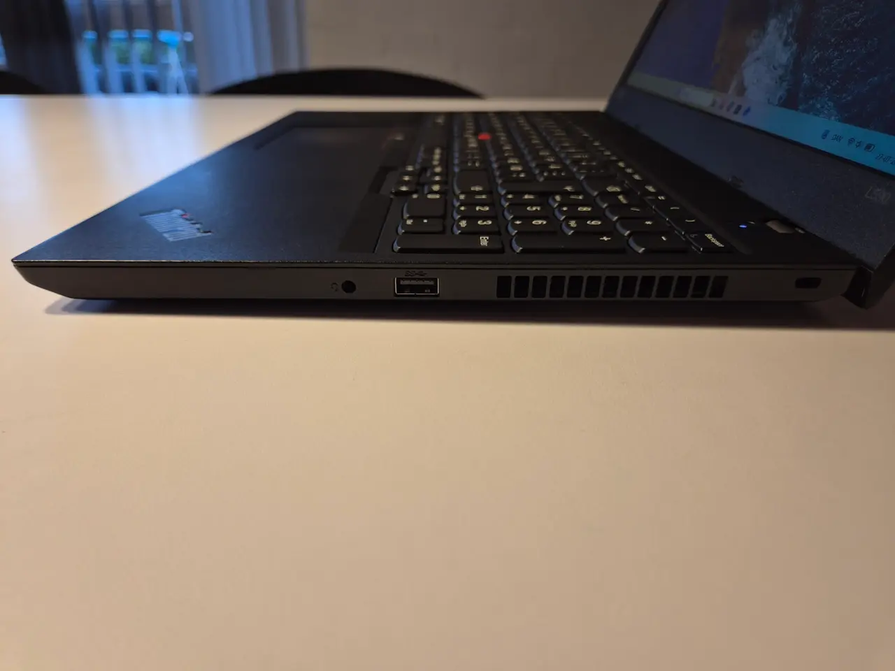 Billede 5 - Lenovo ThinkPad L590, Core i3, 8GB RAM, 128GB SSD