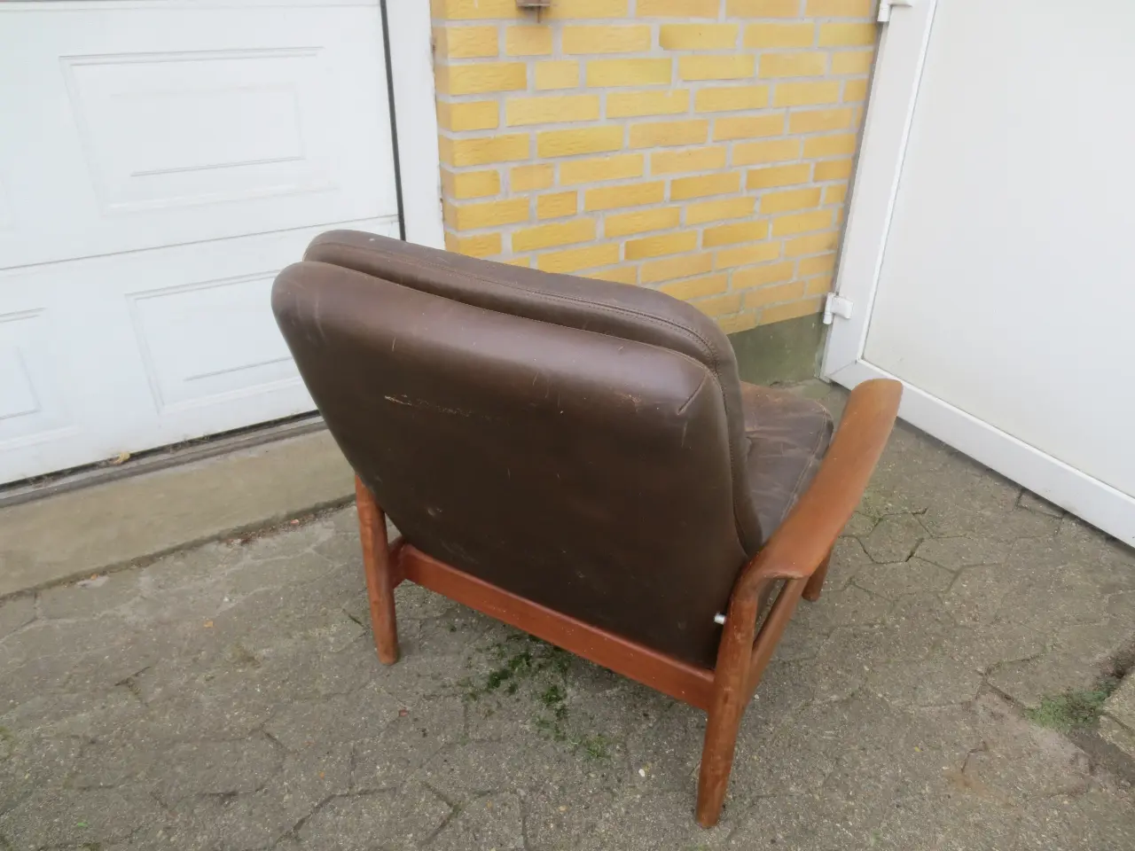 Billede 4 - 1 stk Retro Teak lænestol i Brun Læder