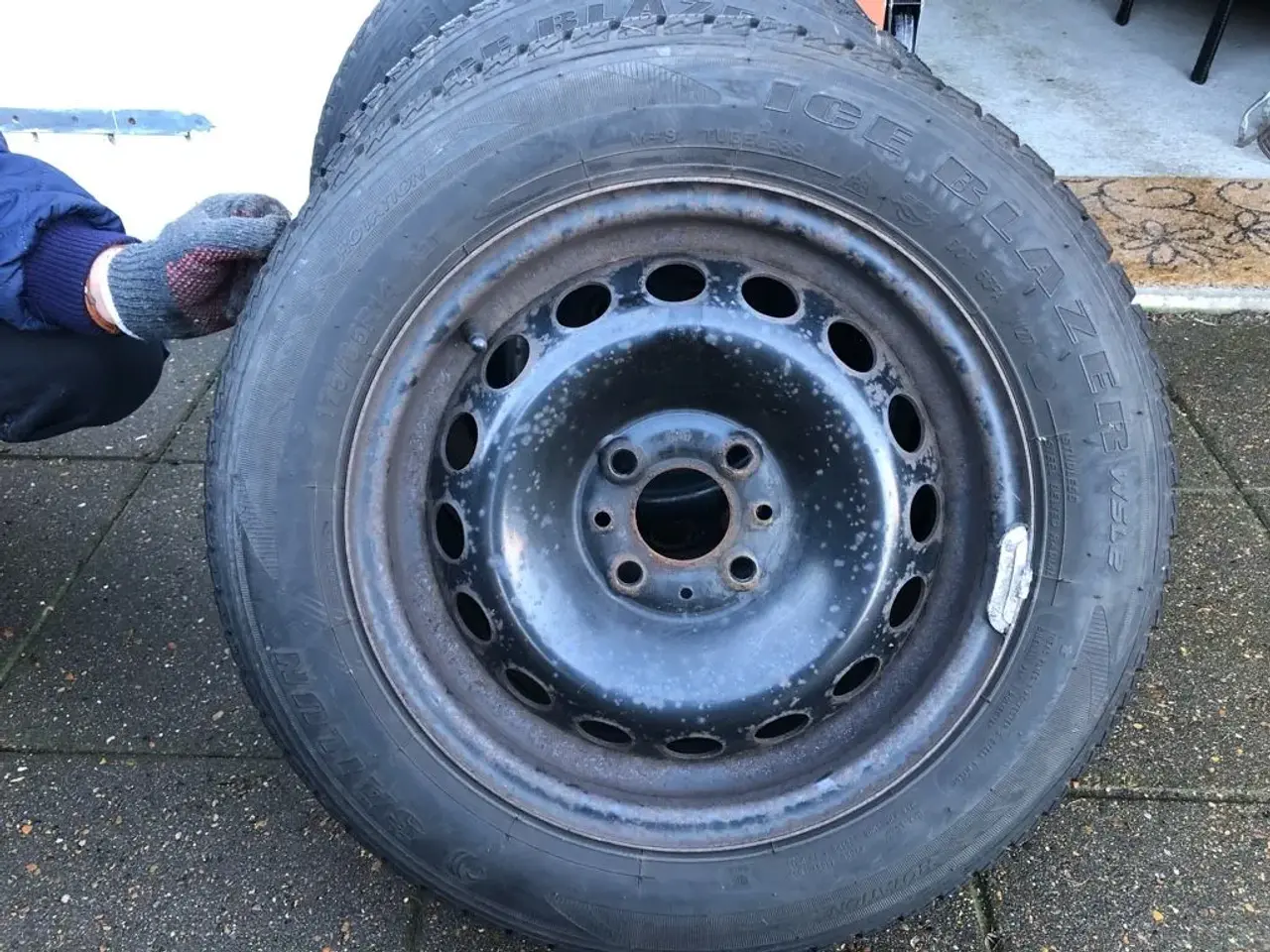 Billede 3 - Vinterdæk passer til FIAT 500