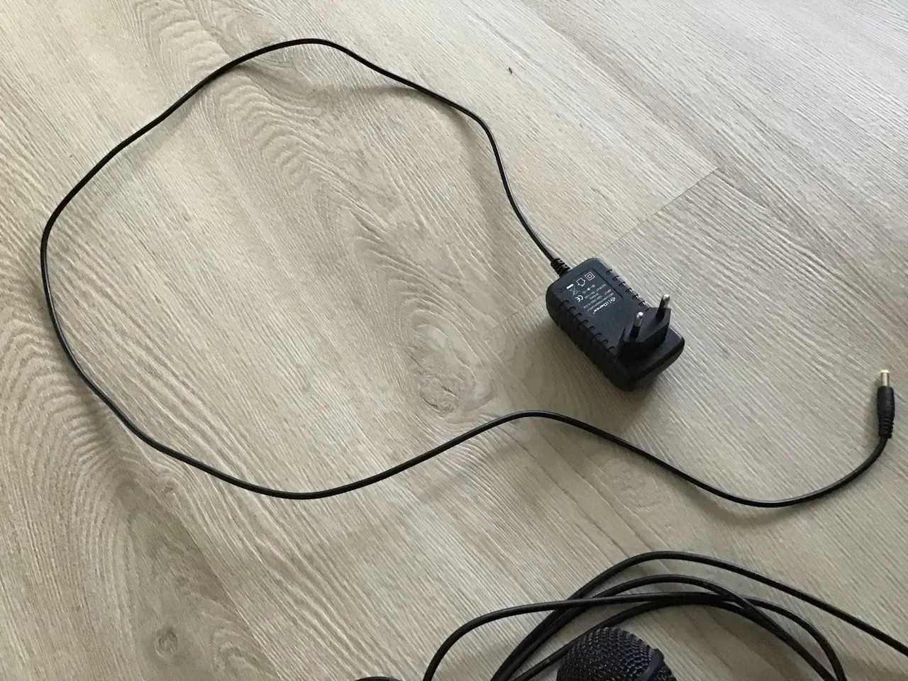 Billede 6 - Party højtaler Groove med Bluetooth,med microfon.