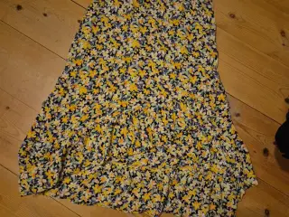 Blomstret nederdel – Pieces