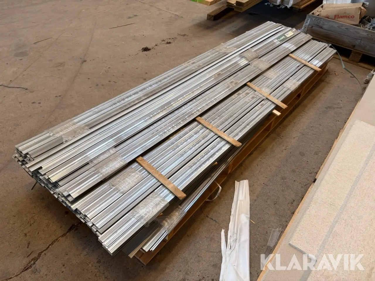 Billede 3 - T-skarvprofiler ca 150 styk.