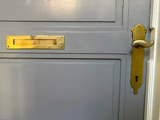 Flot sæt med gammel messing brevsprække