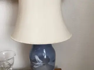 Kgl lampe med skærm