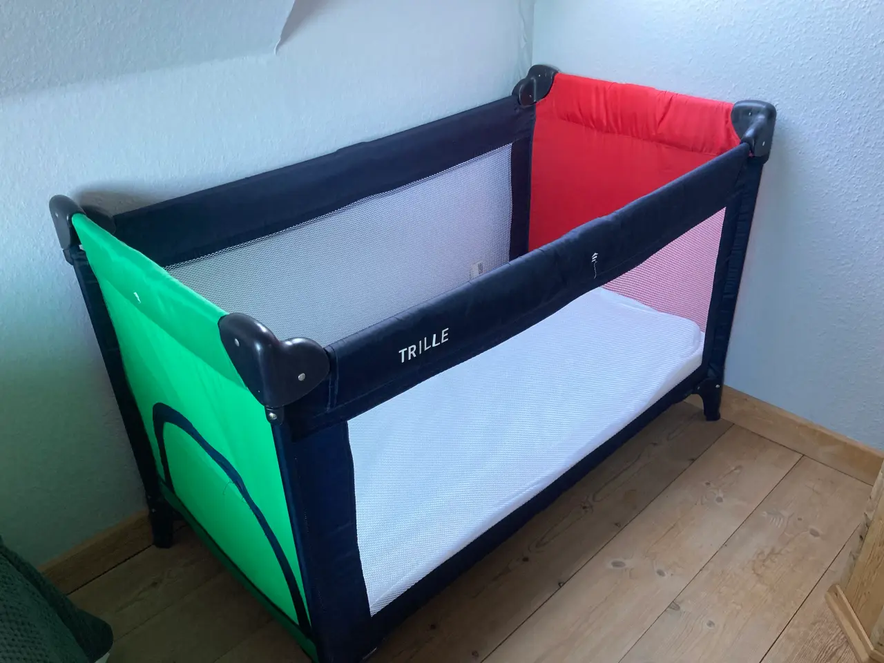 Billede 1 - Barneseng af mærket “Babytrold, Trille”
