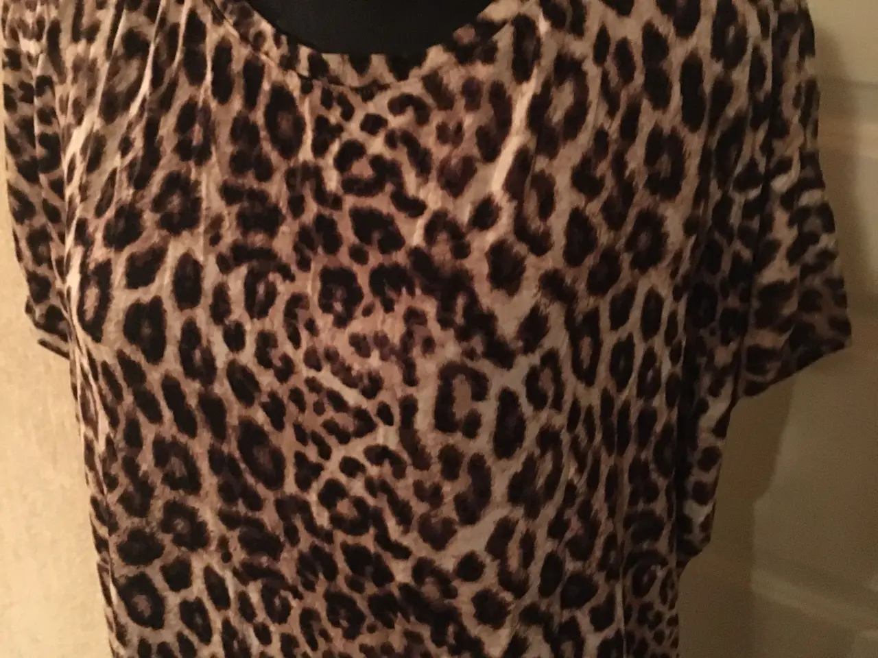 Billede 1 - Helt ny H&M sommerkjole str. L