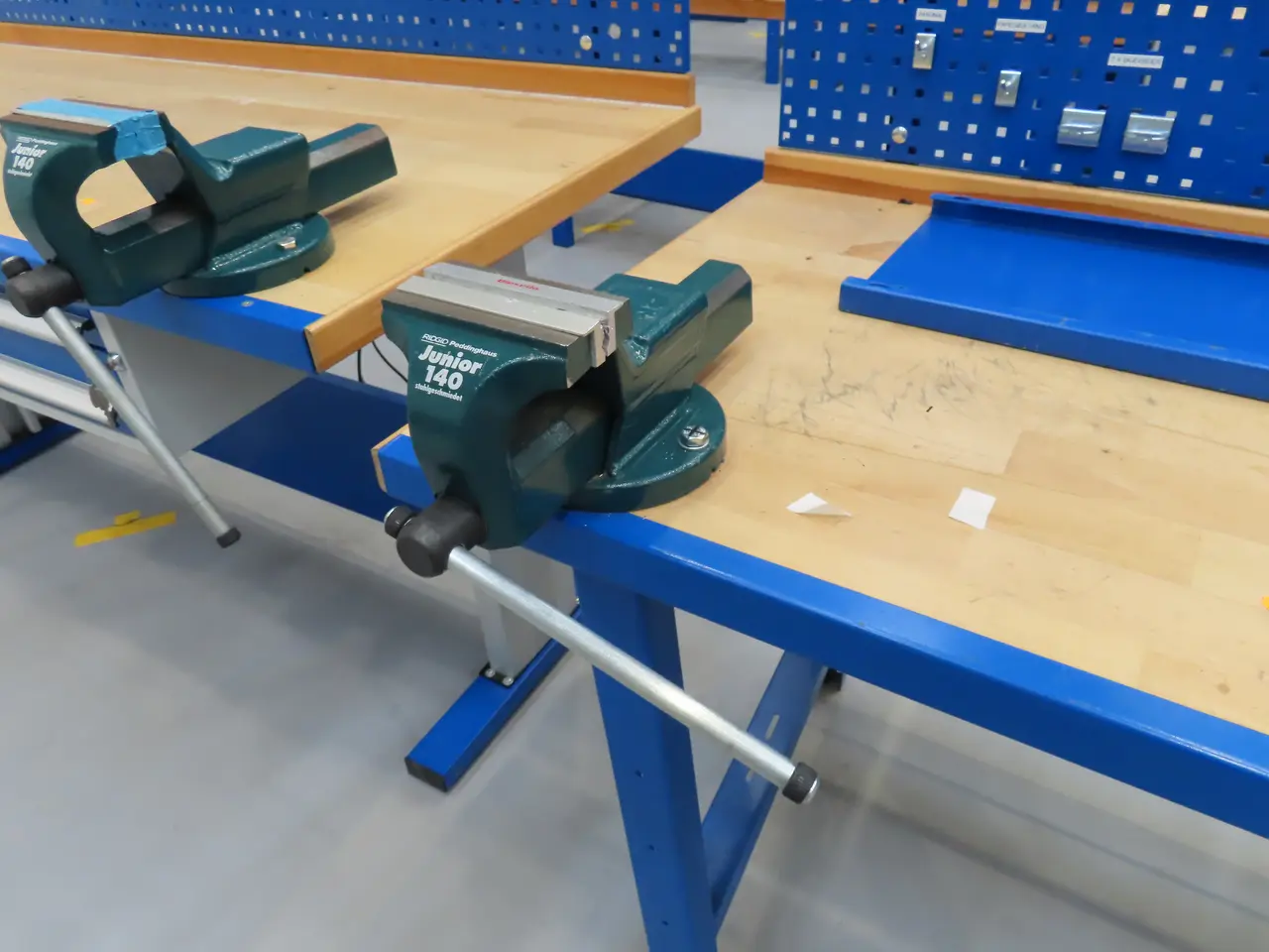 Billede 4 - Arbejdsbord med skruestik RIDGID Junior 140