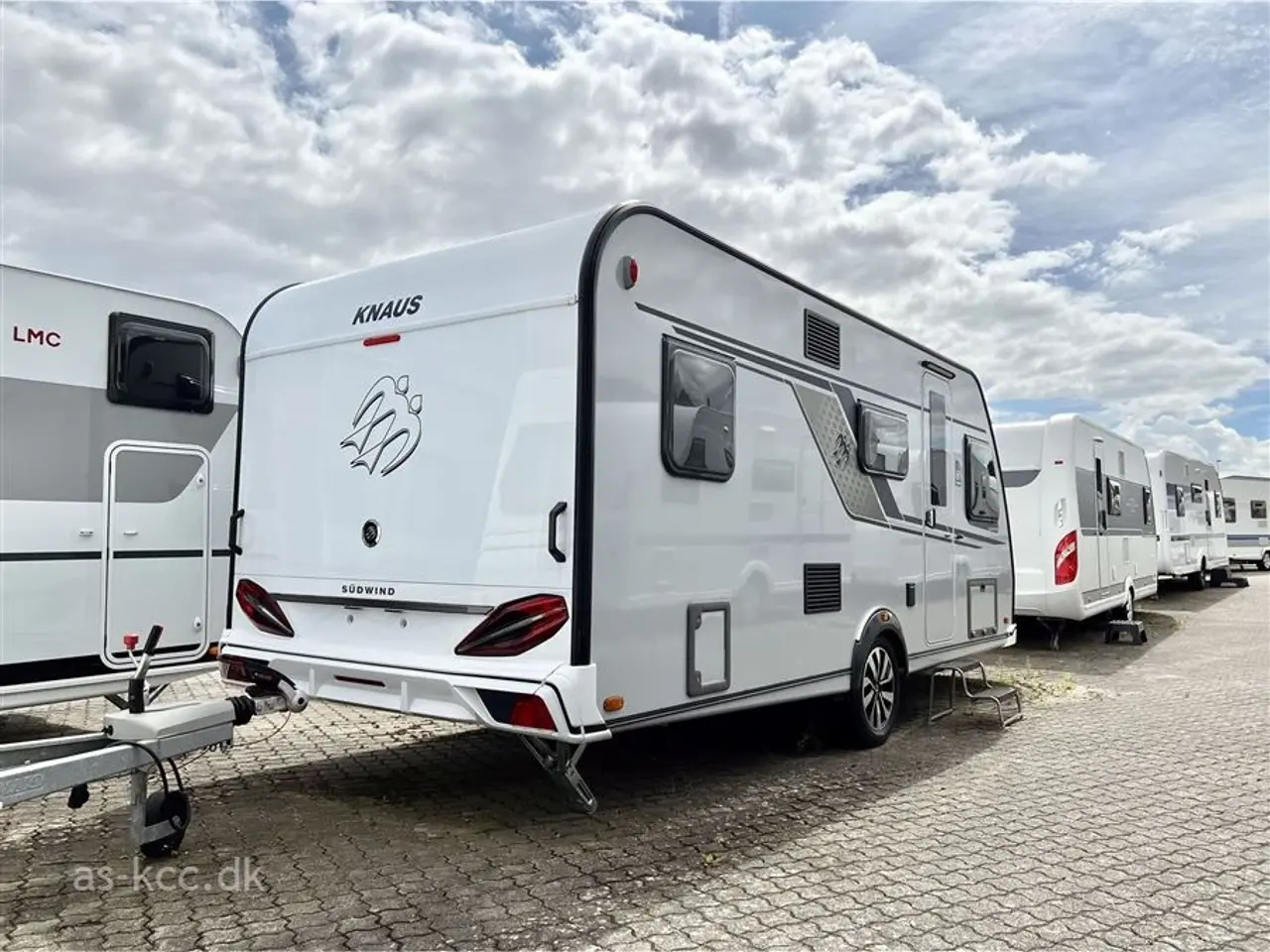 Billede 4 - 2023 - Knaus Südwind 500 QDK "60 Years Celebration" Knaus Südwind 500 QDK Dobbeltseng og Køjer