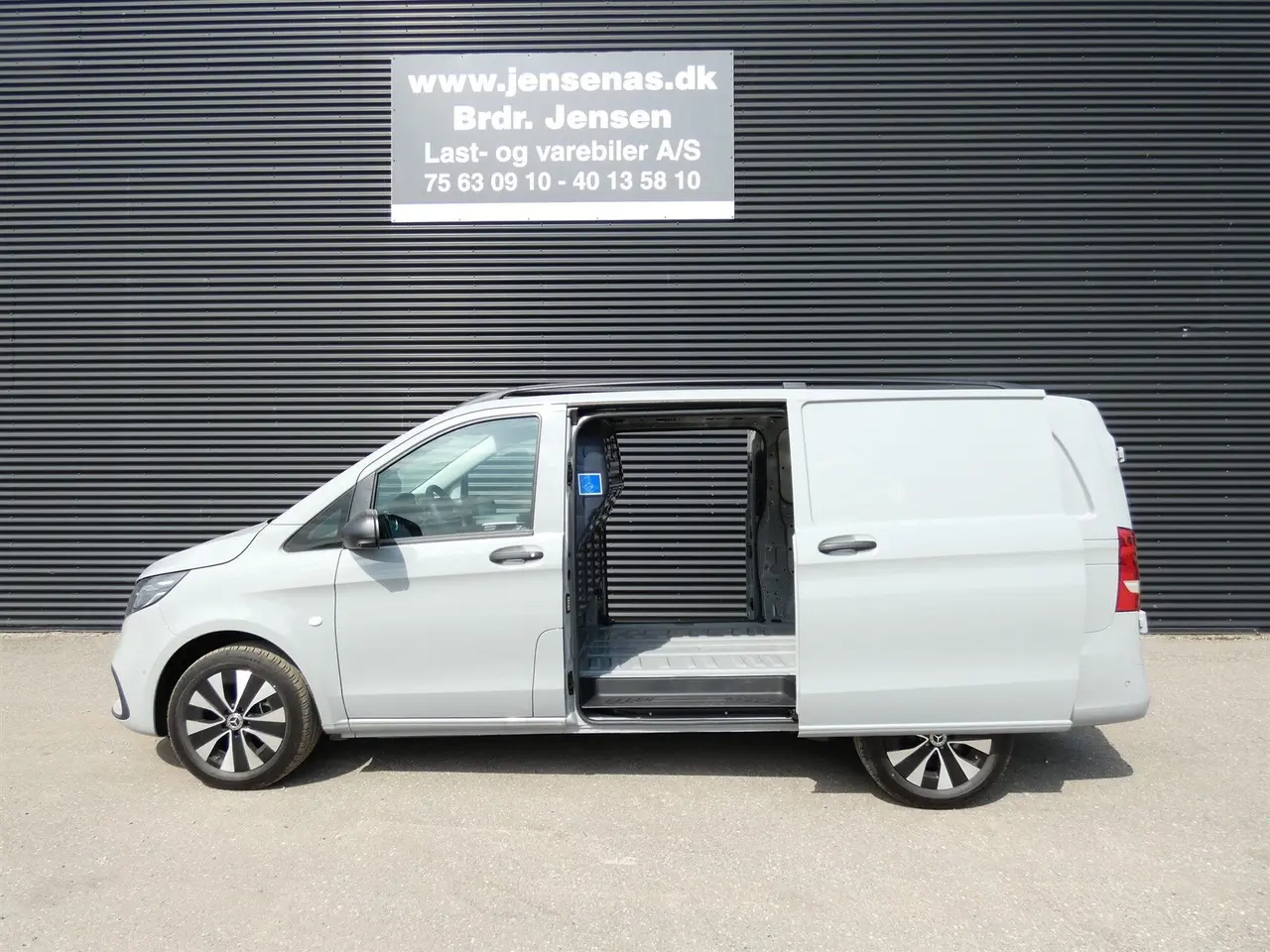Billede 1 - Mercedes-Benz Vito 119 A2 2,0 CDI Select 4Matic 9G-Tronic 190HK Van 9g Aut.