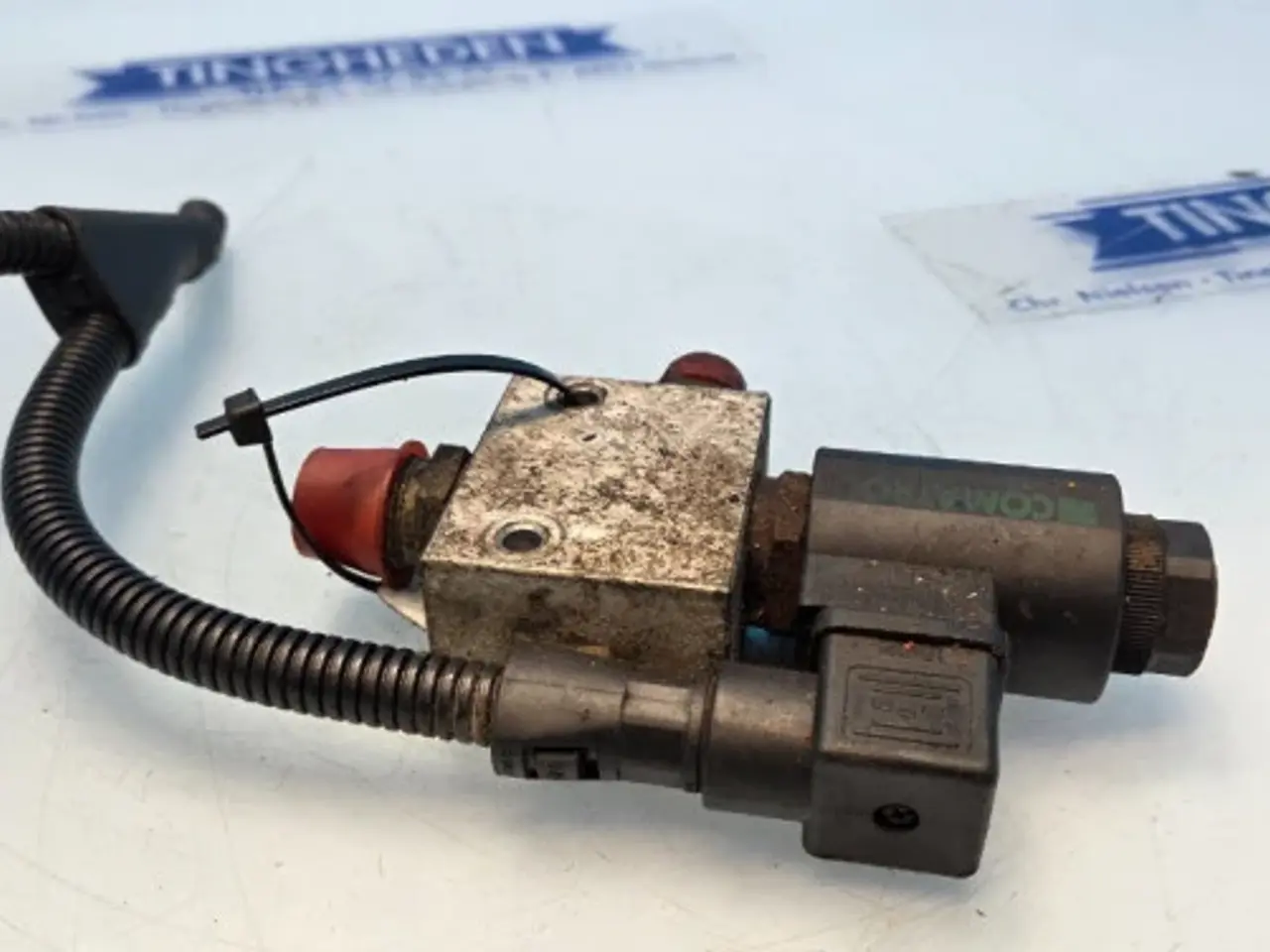Billede 5 - Massey Ferguson 7274 Trykventil 45110054