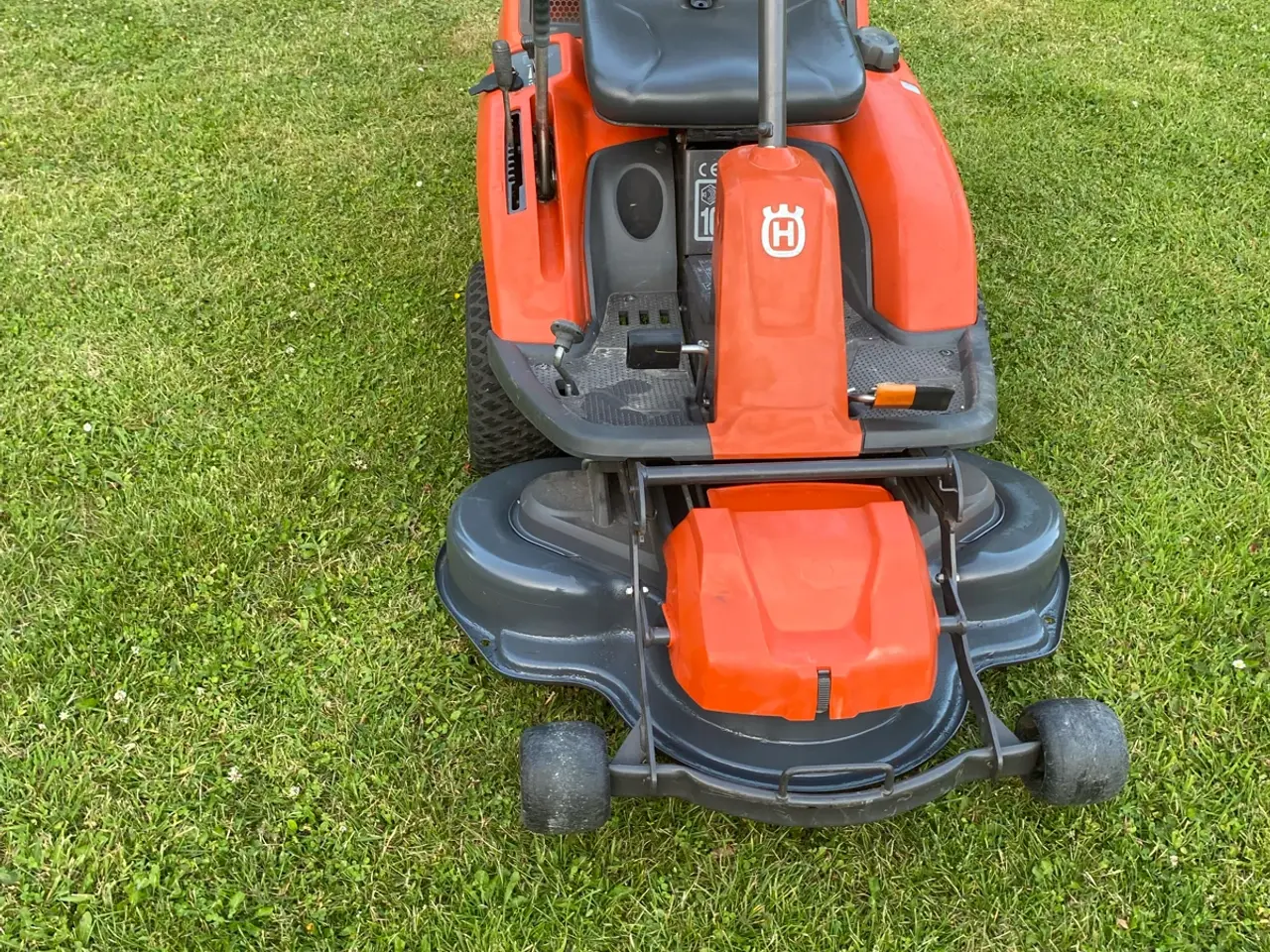 Billede 2 - Husqvarna R213C havetraktor
