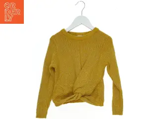 Strikket gul bluse fra Name It (str. 116)