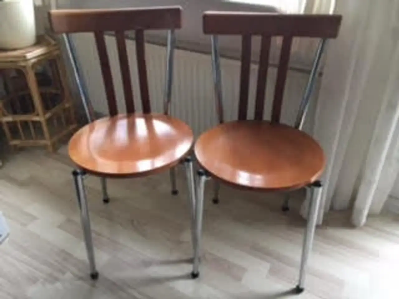 Billede 2 - 175 for 4 spisebordsstole ( kirsebærtræ/stål)