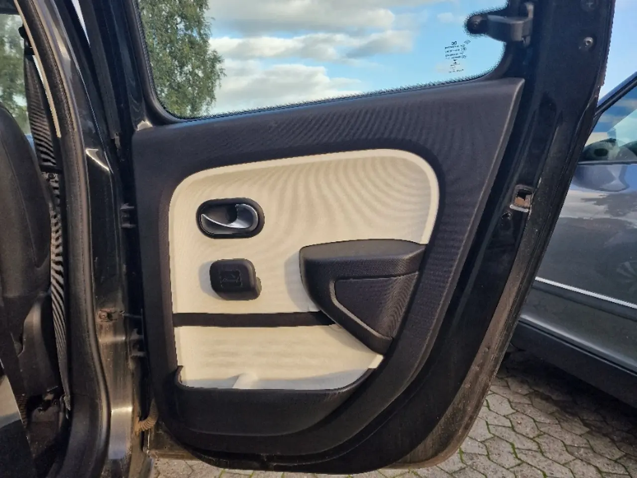 Billede 7 - 🚗 Renault Twingo III 1.0 SCe 70 – MEGET VELUDSTYR