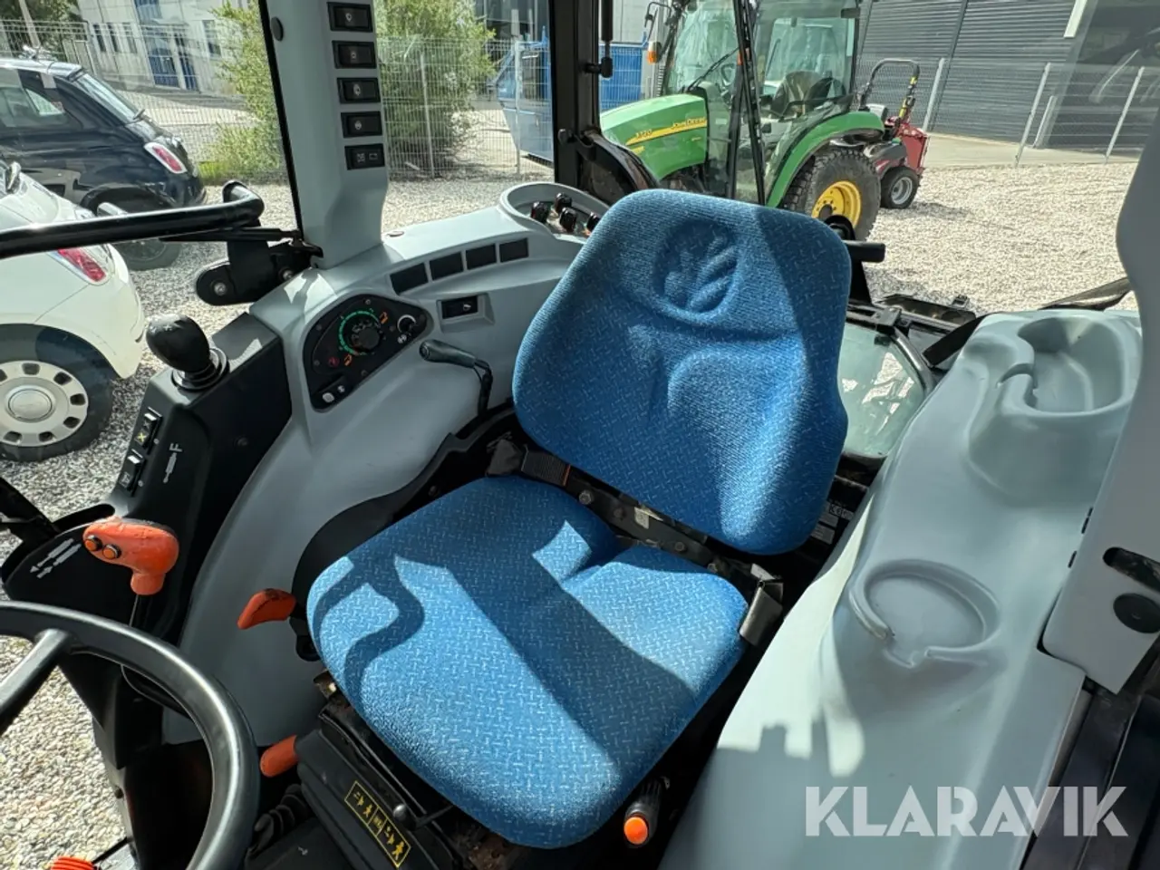 Billede 11 - Traktor New Holland T4030N 4WD 7.50R18 A8 / 13.