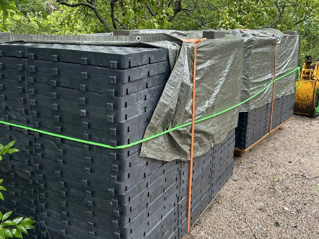 Billede 3 - Nemt og stabilt plastikgulv udlejes!