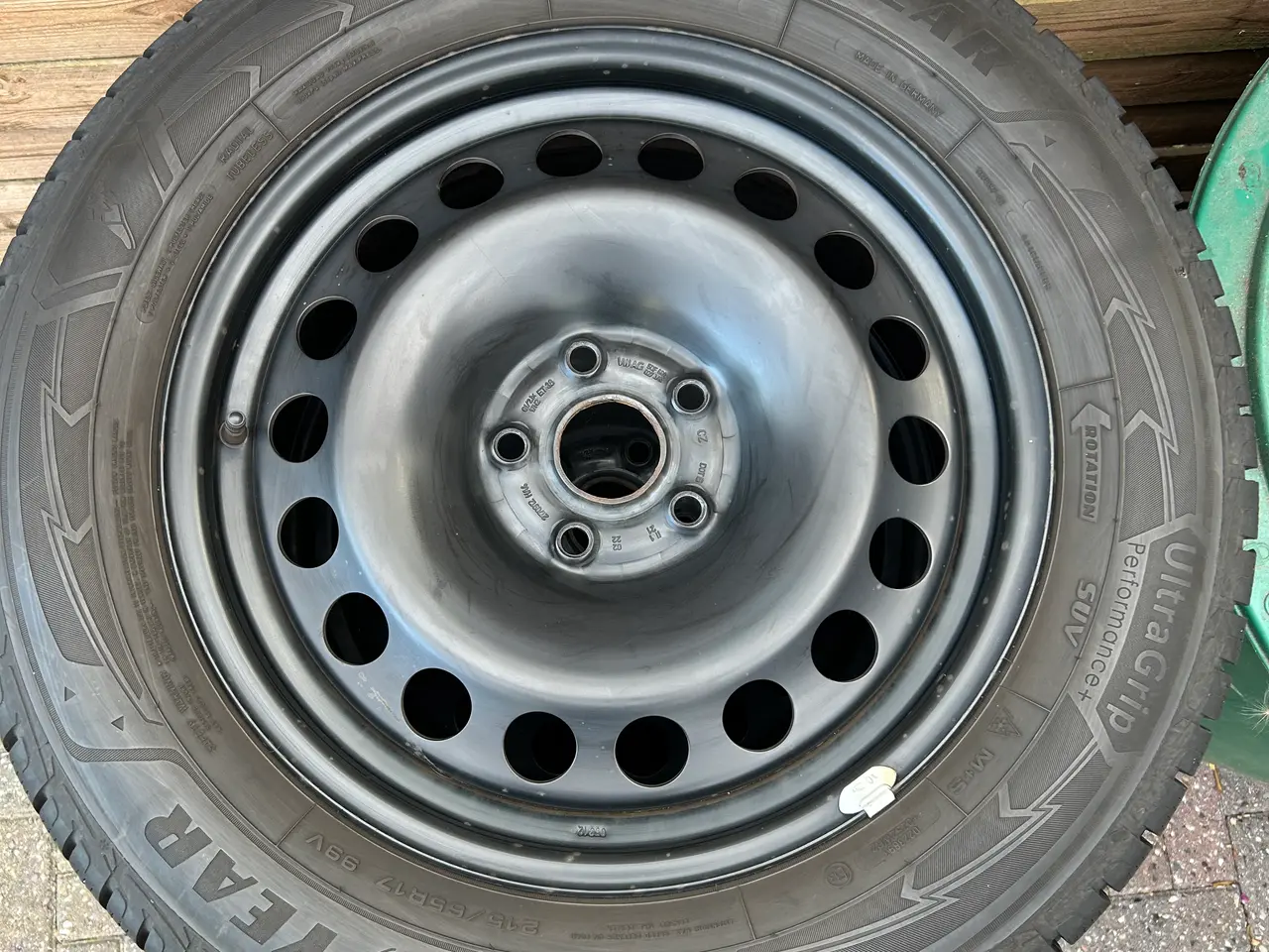 Billede 1 - Vinterdæk 215/65 R17 99V Original VW