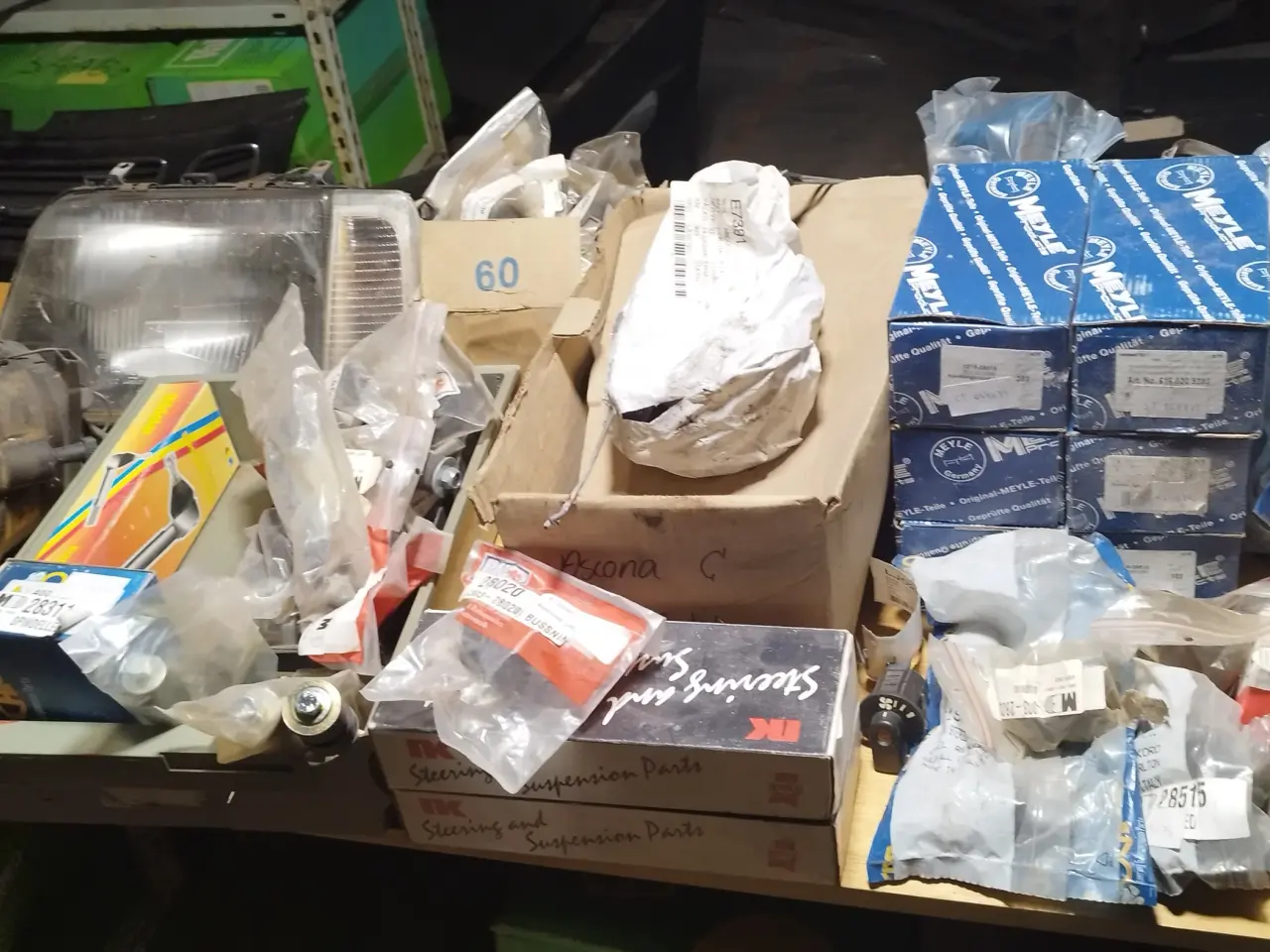 Billede 2 - Helt nye og brugte reservedele 