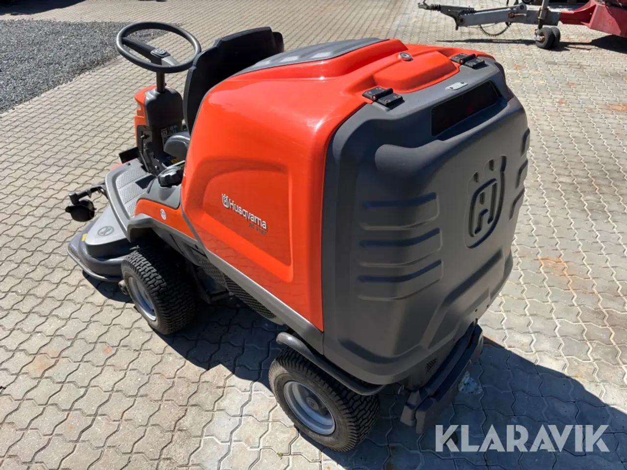 Billede 4 - Frontklipper Husqvarna RC 318T med græsopsamler