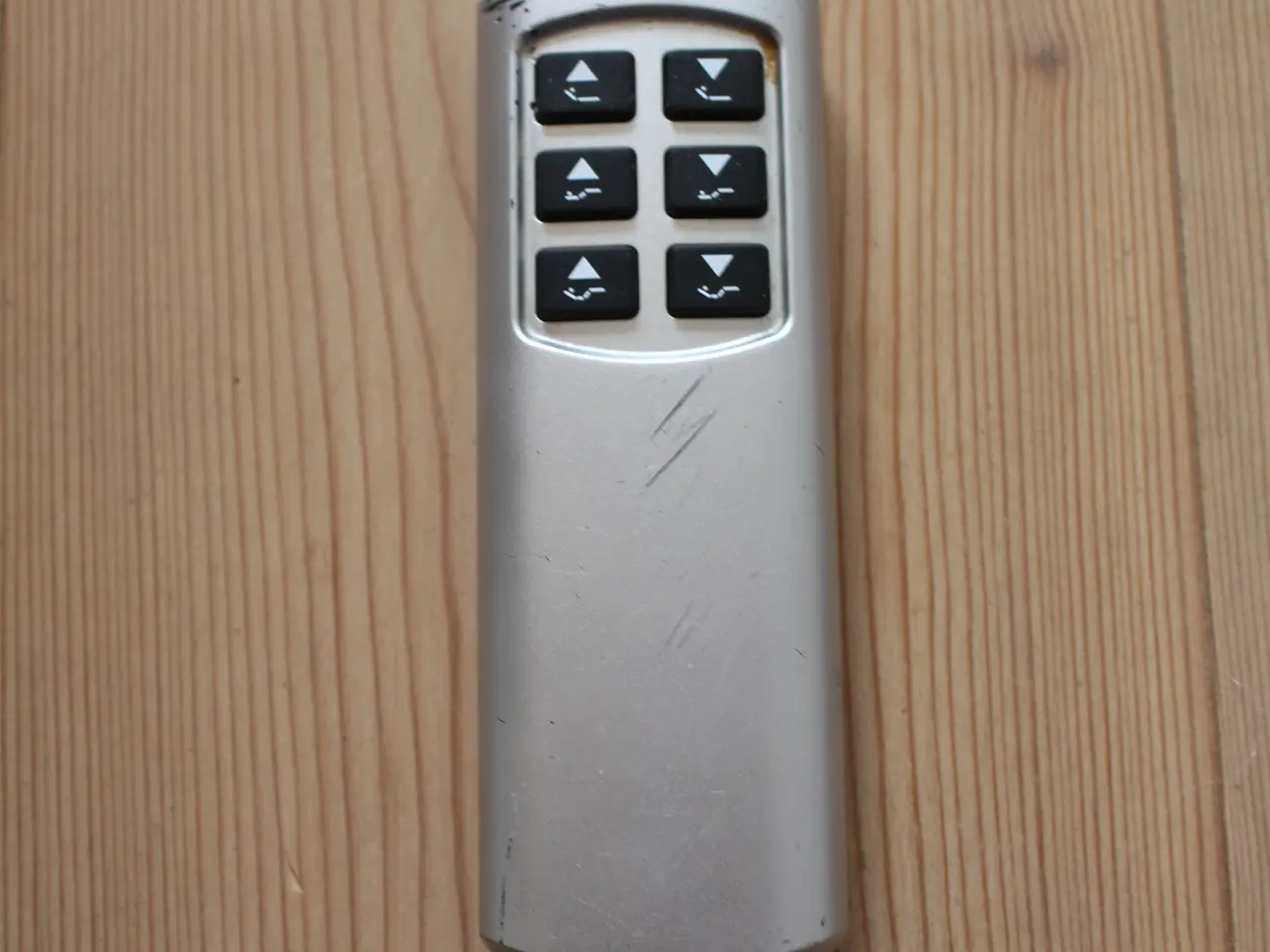 Billede 9 - Elevationsseng 140*200*45cm sælges uden topmadras.