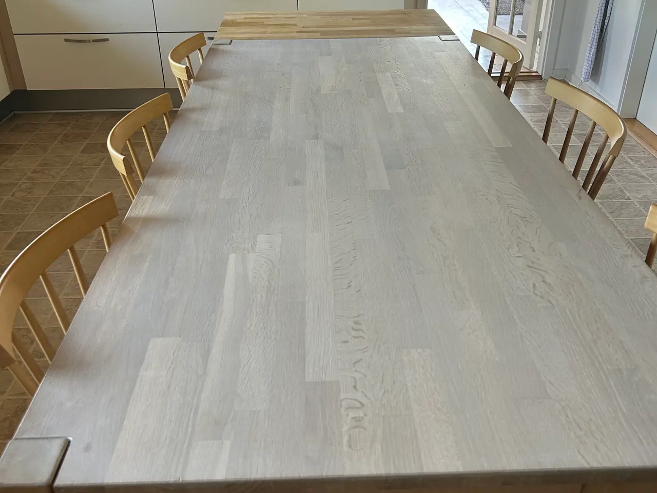Billede 1 - Massiv egetræsbord med plader
