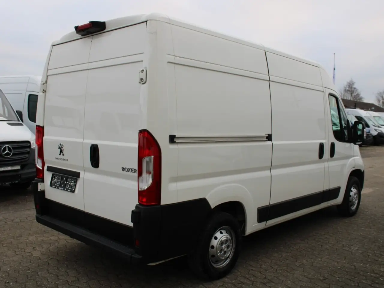 Billede 5 - Peugeot Boxer 335 2,2 BlueHDi 165 L2H2 Premium