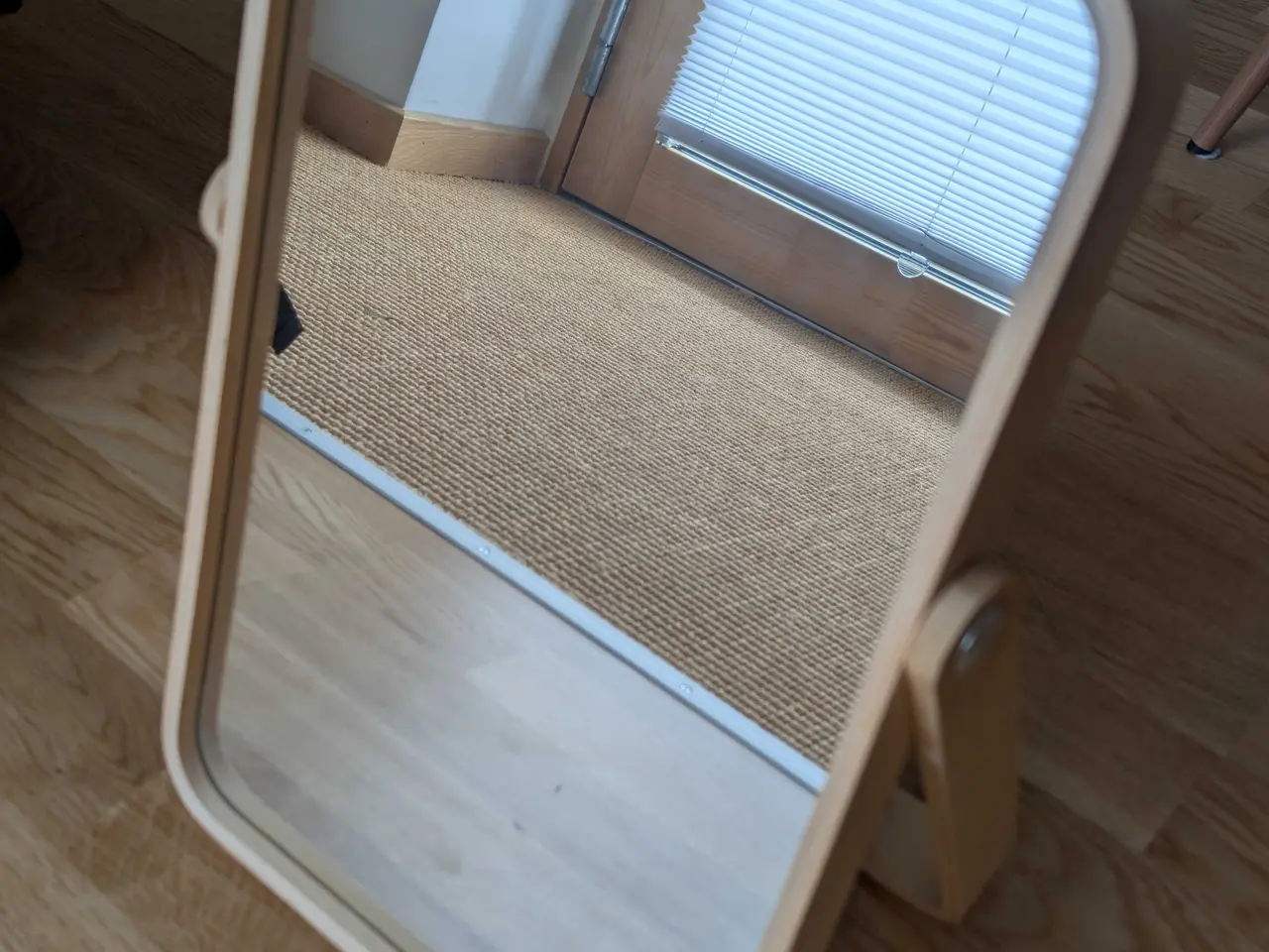 Billede 1 - IKEA IKORNES bordspejl / vægspejl – Makeup mirror