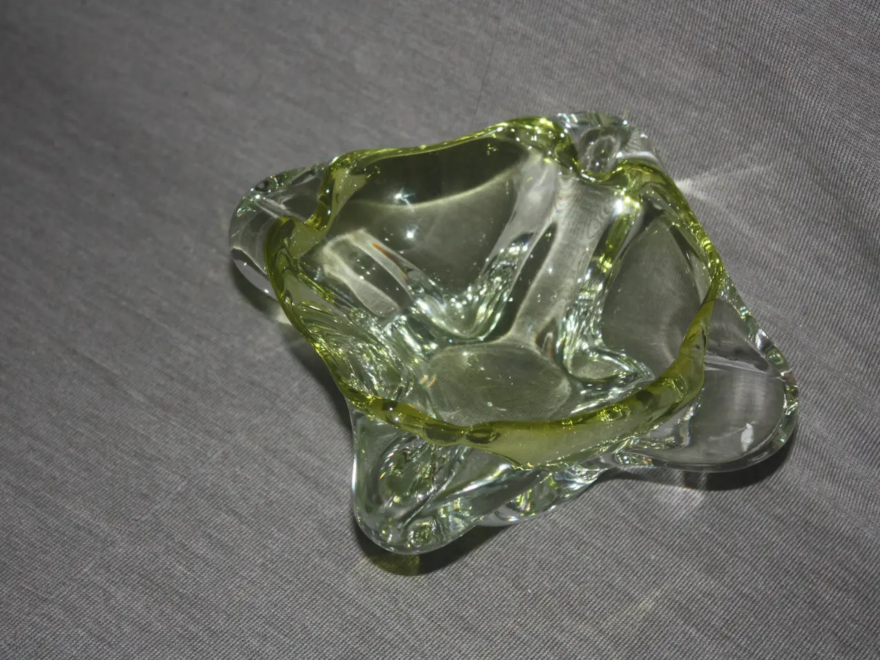 Billede 5 - Askebæger / skål i gul glas 14 cm x 14 cm