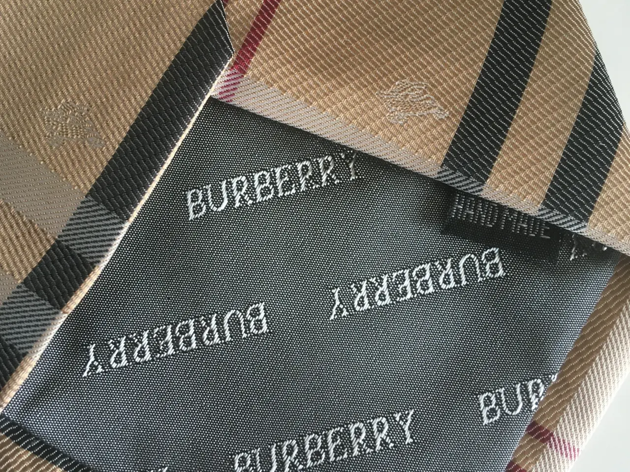 Billede 3 - burberry slips manchet retro vintage