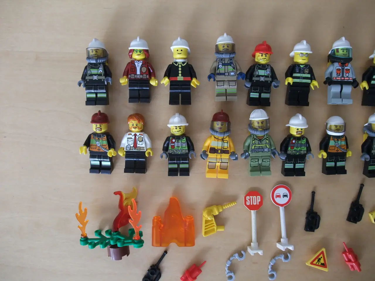 Billede 2 - Lego Brandmand Figurer