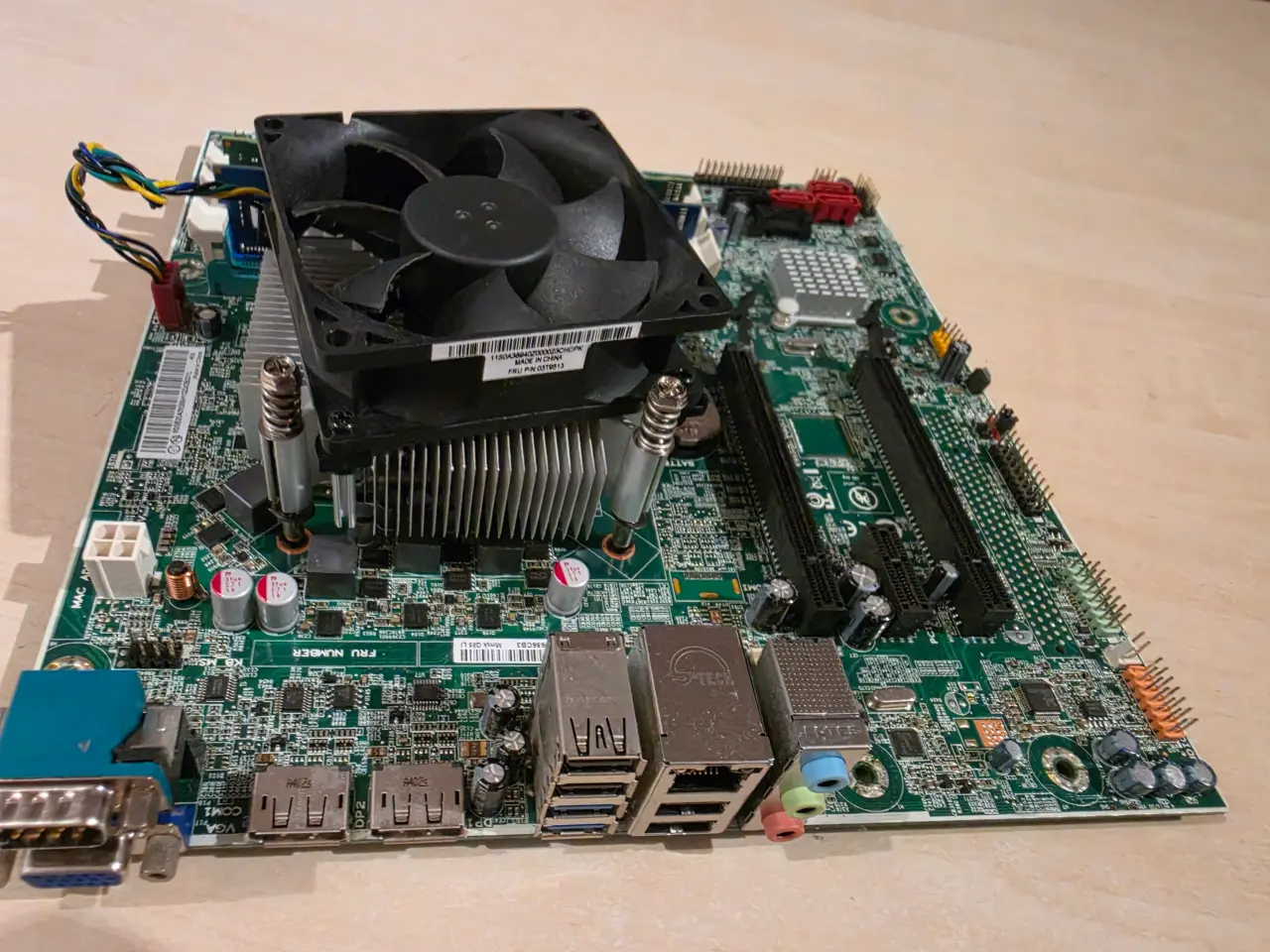 Billede 1 - Bundkort med CPU  intel I5-4590, og CPU køler.
