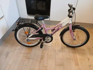 Fin Ebsen børnecykel tol salg passer 6-8 år.