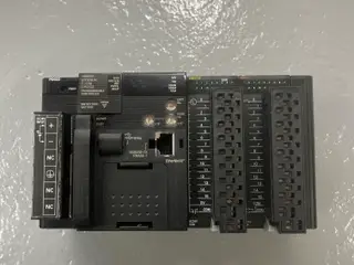 PLC Omron CJ2M cpu32