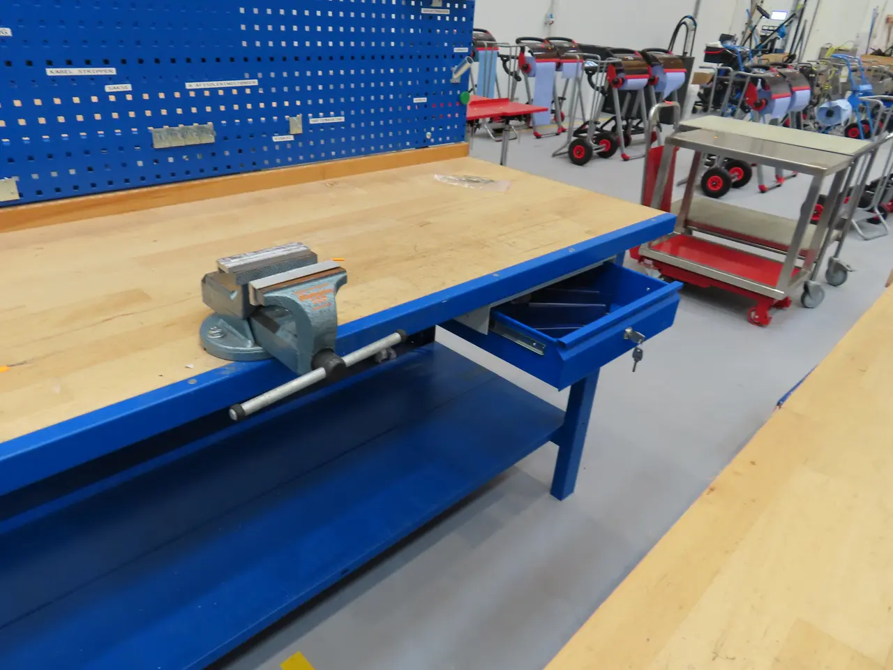 Billede 4 - Arbejdsbord med skruestik RIDGID Junior 140