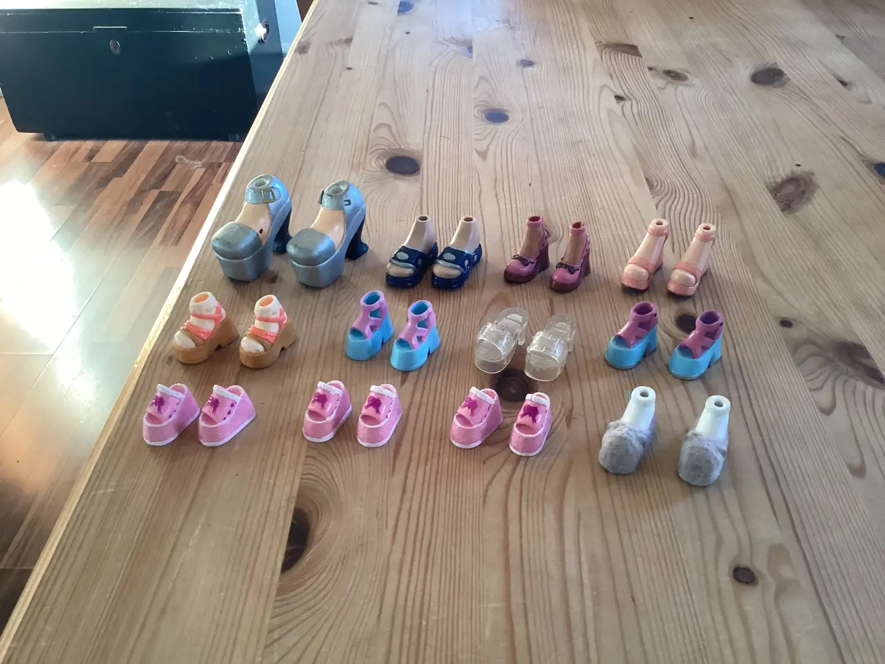 Billede 12 - Bratz,  Dukker, Hest, Tøj og Sko