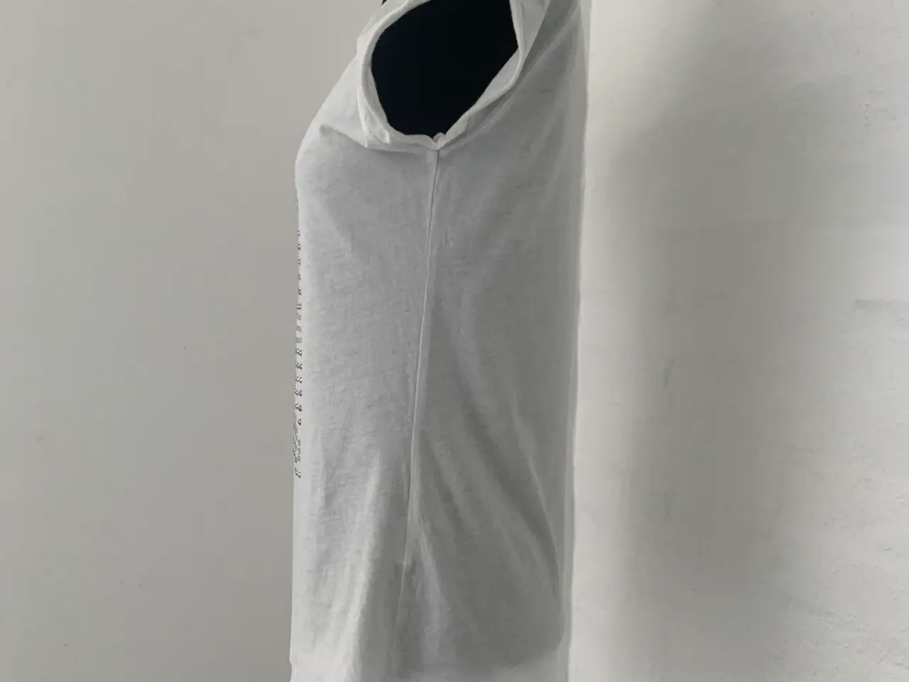 Billede 3 - T-shirt str.36