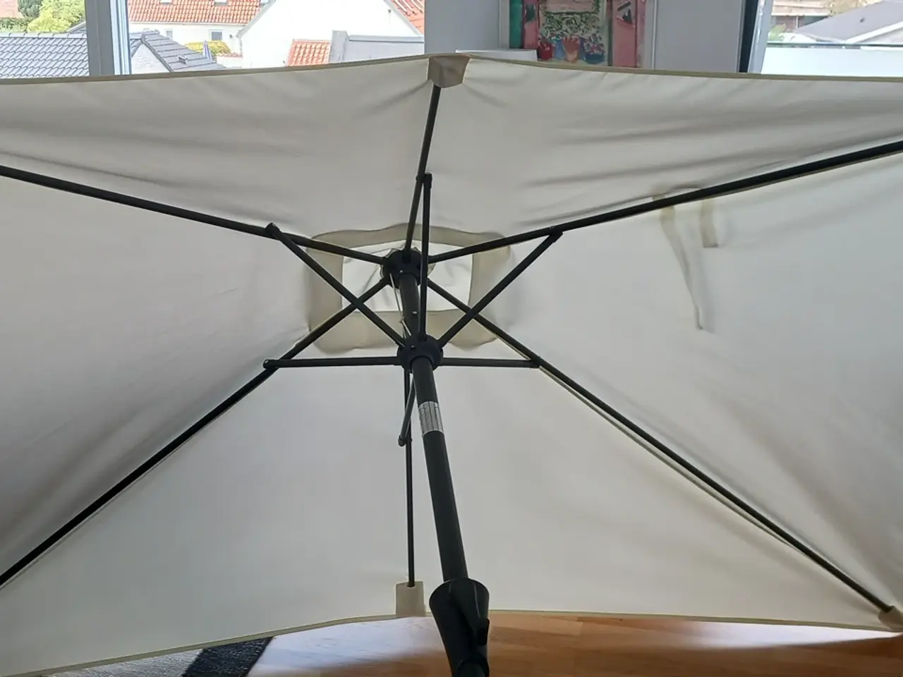 Billede 1 - Parasol, helt ny og ubrugt, sælges til halv pris