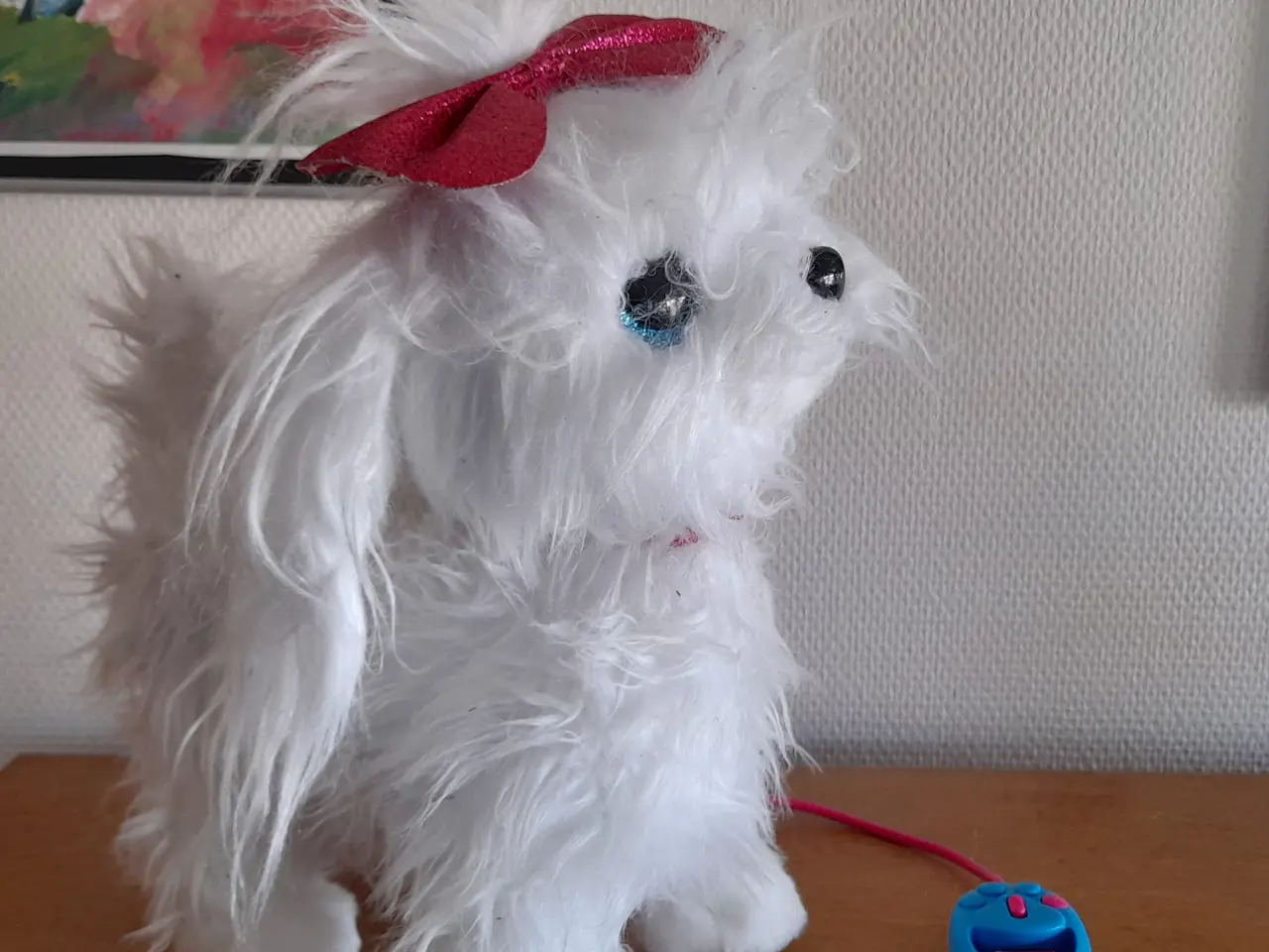 Billede 1 - Kær fluffy hund, der kan gå og sige lyde.