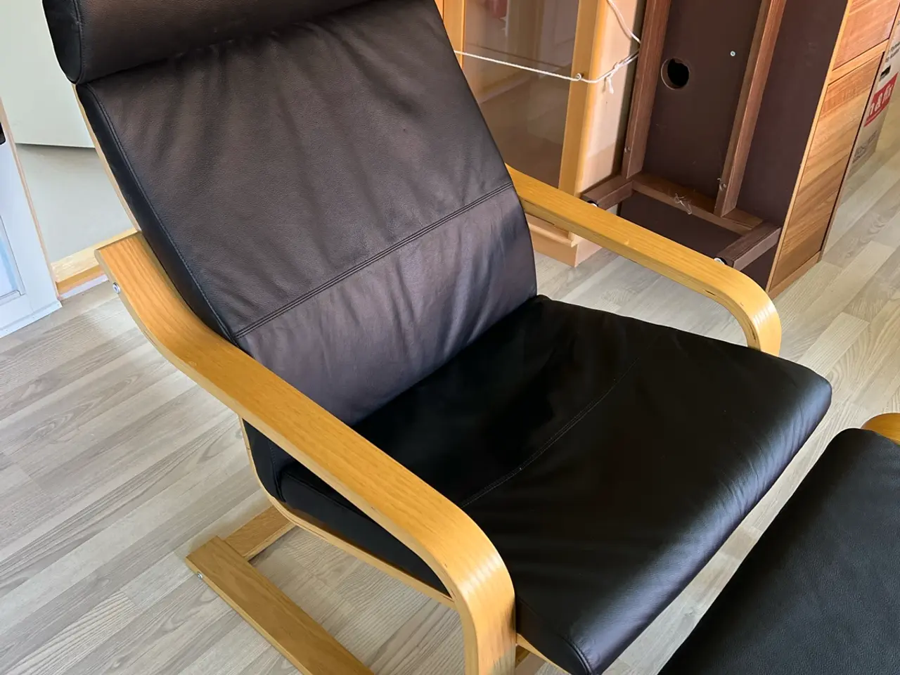 Billede 3 - Ikea Poäng lænestol og fodskammel