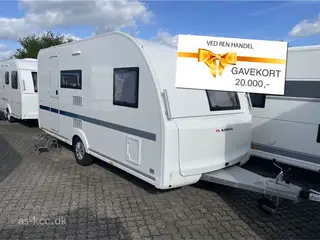 2026 - Adria Altea 472 PK Adria Altea 472 PK årg. 2026 6 sovepladser, 4 siddepladser, Myggenetdør kr. 1.640,- lagt i prisen.