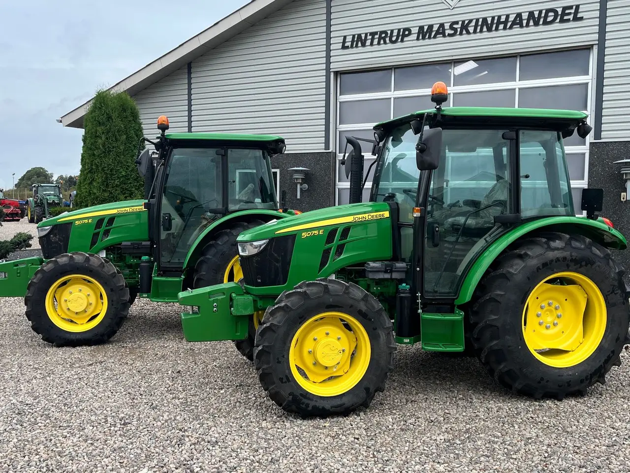 Billede 21 - John Deere 5075E Med aircondition og vendegear