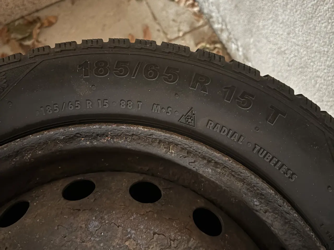 Billede 3 - Tyfoon vinterdæk 185/65 R15 T